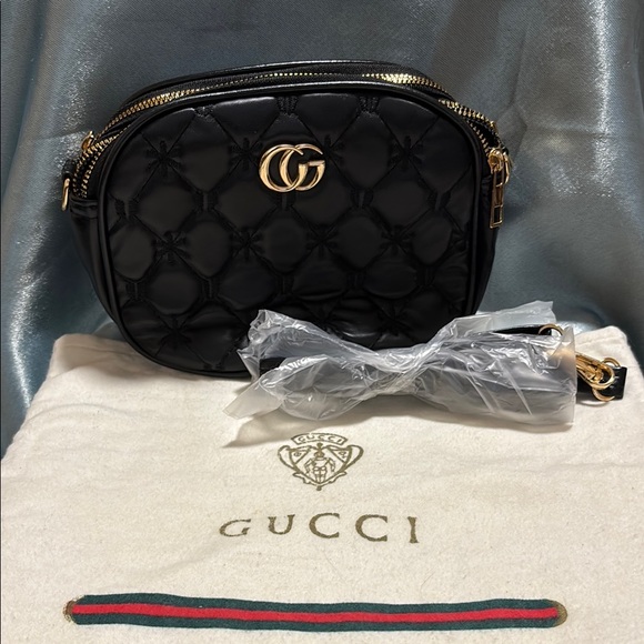 Gucci Black Crossbody Bag with Gold Hardware - Picture 1 of 7